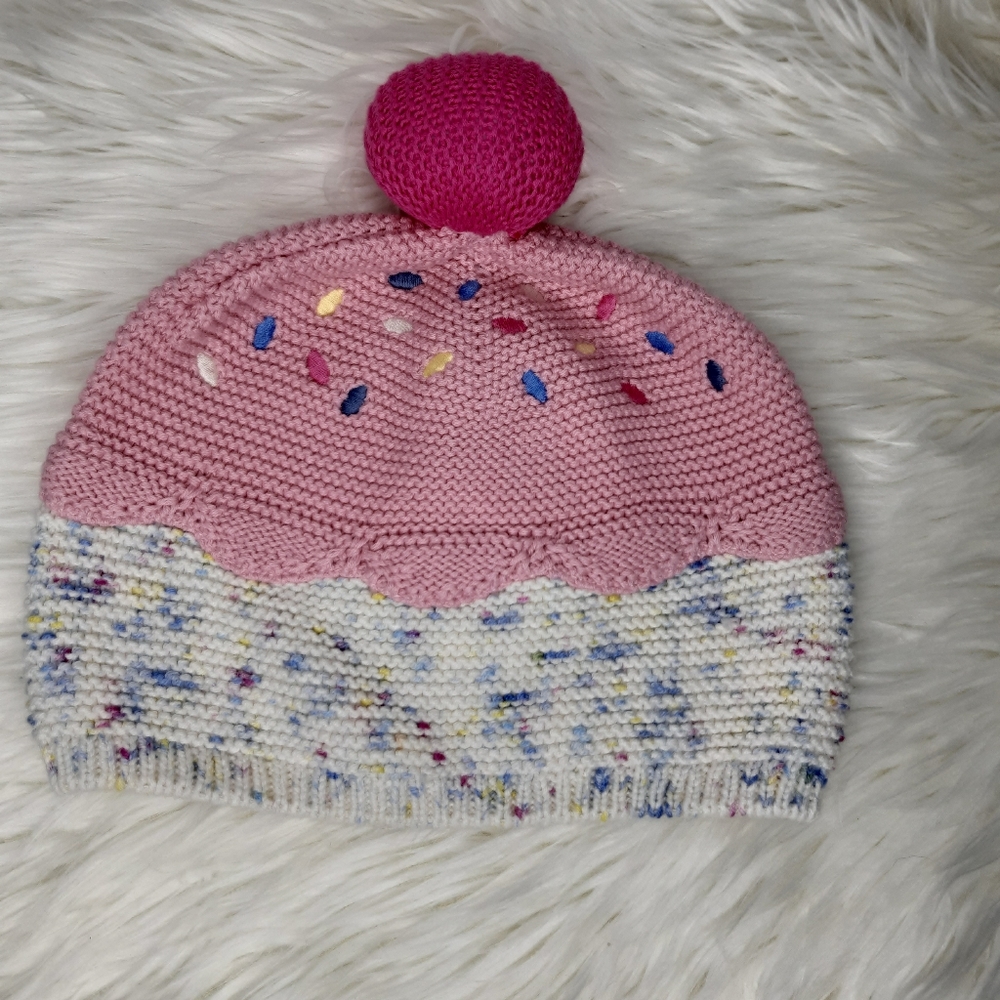 Baby Gap Cupcake Beanie NWT